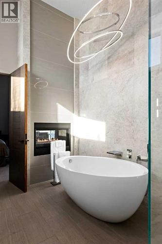 25 Posthill Drive Sw, Calgary, AB - Indoor Photo Showing Bathroom