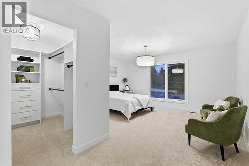 4904 Valiant Drive Nw, Calgary, AB - Indoor Photo Showing Bedroom