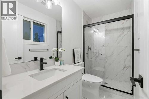2nd Primary Ensuite - 4904 Valiant Drive Nw, Calgary, AB - Indoor Photo Showing Bathroom
