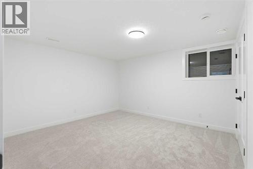 4904 Valiant Drive Nw, Calgary, AB - Indoor Photo Showing Other Room