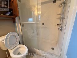 Main level Bathroom - 