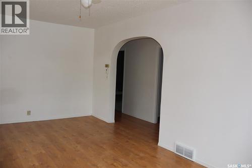 315 7Th Avenue E, Assiniboia, SK - Indoor Photo Showing Other Room
