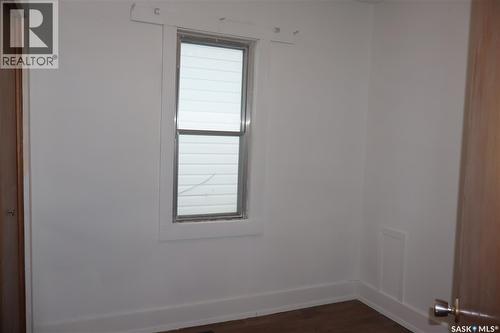 315 7Th Avenue E, Assiniboia, SK - Indoor Photo Showing Other Room