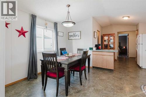 9614 103 Avenue, Clairmont, AB - Indoor Photo Showing Dining Room