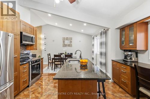 71 Sunray Avenue, London South (South V), ON - Indoor Photo Showing Kitchen