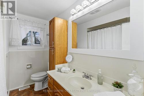 71 Sunray Avenue, London South (South V), ON - Indoor Photo Showing Bathroom