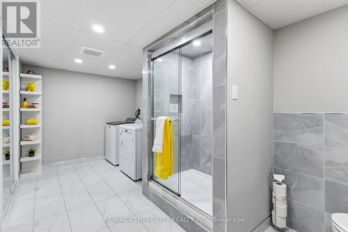 71 Sunray Avenue, London South (South V), ON - Indoor Photo Showing Laundry Room