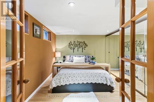 71 Sunray Avenue, London South (South V), ON - Indoor Photo Showing Bedroom