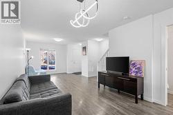 spacious living room - 