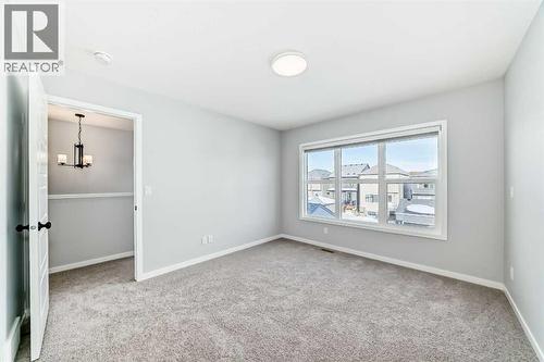 32 Creekview Common Sw, Calgary, AB - Indoor Photo Showing Other Room
