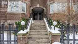 911C ADELAIDE STREET W  Toronto, ON M6J 3T2