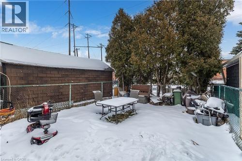 24 Fullerton Avenue, Hamilton, ON - Outdoor