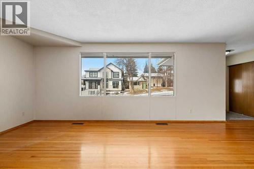 2719 Chalice Road Nw, Calgary, AB - Indoor Photo Showing Other Room