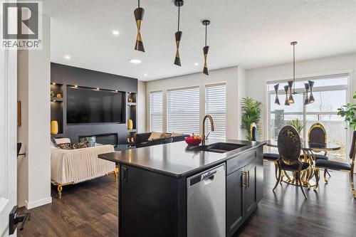 86 Creekside Way Sw, Calgary, AB - Indoor Photo Showing Other Room