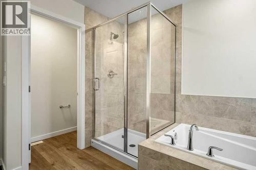 136 Wolf Hollow Manor Se, Calgary, AB - Indoor Photo Showing Bathroom