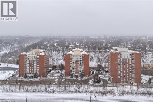 50 OLD MILL Road Unit# PH8  Oakville, ON L6J 7W1