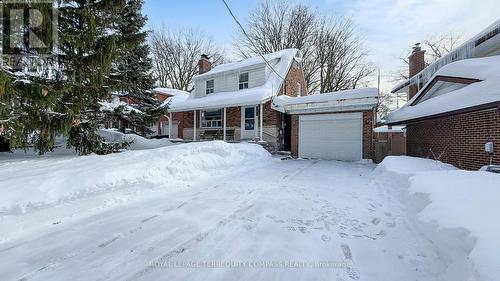 103 OAKRIDGE DRIVE  Toronto, ON M1M 2A7