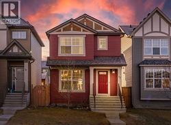 17 Evansridge Circle NW  Calgary, AB T3P 0H9