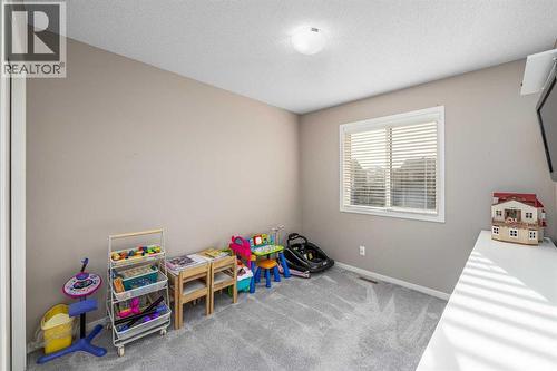 Bedroom 2 - 17 Evansridge Circle Nw, Calgary, AB - Indoor