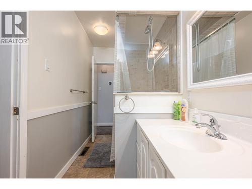 1601 Gorse Street, Prince George, BC - Indoor Photo Showing Bathroom