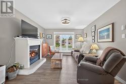 Bright living room - 