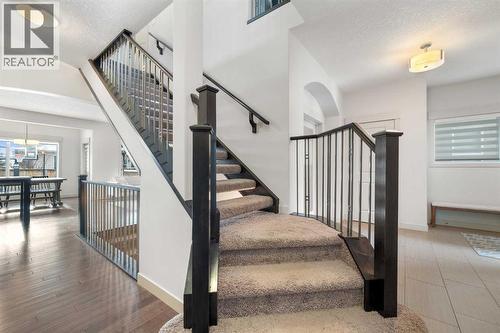 35 Aspenshire Drive Sw, Calgary, AB - Indoor Photo Showing Other Room