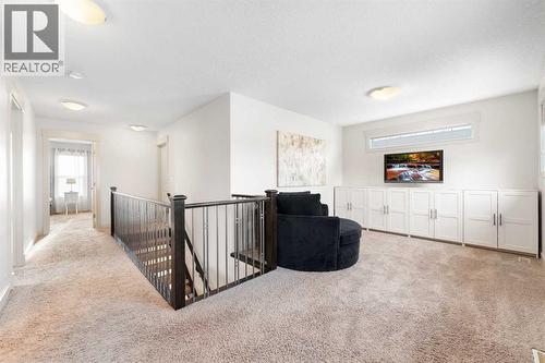 35 Aspenshire Drive Sw, Calgary, AB - Indoor Photo Showing Other Room