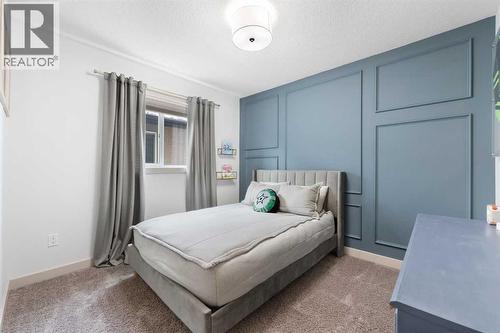 35 Aspenshire Drive Sw, Calgary, AB - Indoor Photo Showing Bedroom