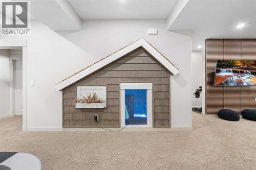 35 Aspenshire Drive Sw, Calgary, AB - Indoor Photo Showing Other Room