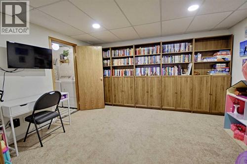 46 Heritage Crescent W, Lethbridge, AB - Indoor