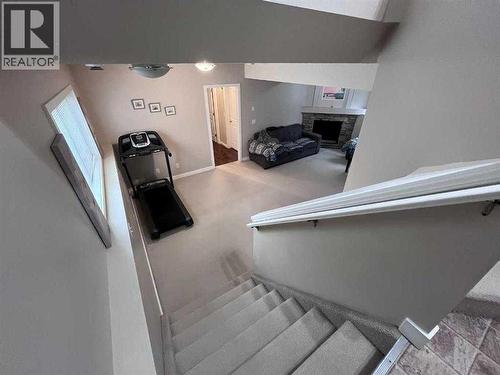 42 Joice Close, Red Deer, AB - Indoor Photo Showing Other Room