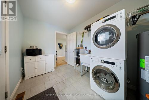 435 Waverly Street, Hamilton, ON - Indoor Photo Showing Laundry Room