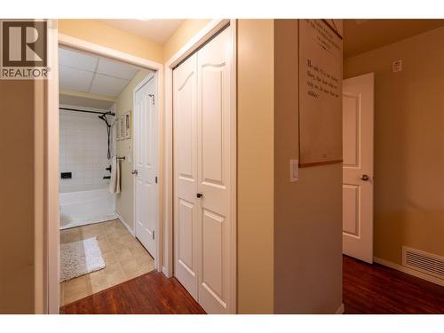 3178 Via Centrale Unit# 2201, Kelowna, BC - Indoor Photo Showing Other Room