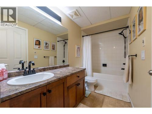 3178 Via Centrale Unit# 2201, Kelowna, BC - Indoor Photo Showing Bathroom