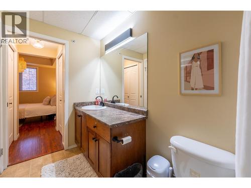 3178 Via Centrale Unit# 2201, Kelowna, BC - Indoor Photo Showing Bathroom