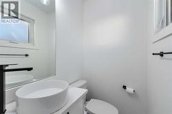 ensuite bathroom - 