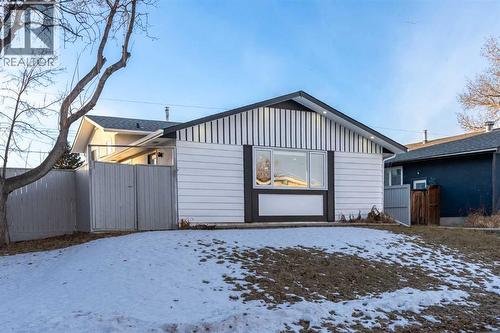 front of house - 6163 Penworth Road Se, Calgary, AB - Outdoor