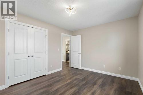 100 Lakeside View, Strathmore, AB - Indoor Photo Showing Other Room