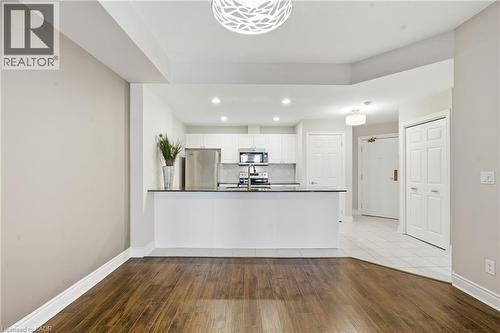 399 Elizabeth Street Unit# 610, Burlington, ON - Indoor
