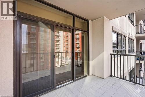 399 Elizabeth Street Unit# 610, Burlington, ON - Outdoor With Exterior