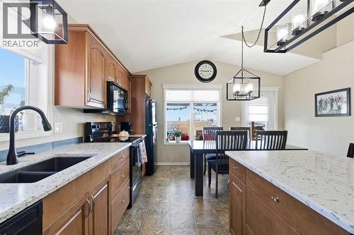 1601 52 Avenue, Lloydminster, AB - Indoor Photo Showing Kitchen With Double Sink