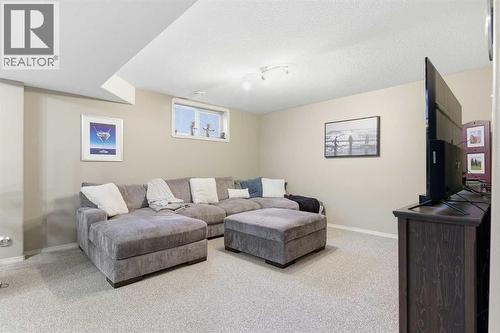 1601 52 Avenue, Lloydminster, AB - Indoor