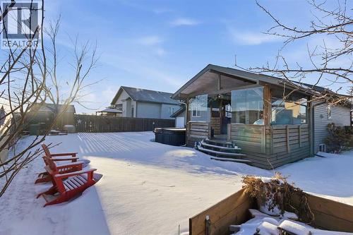 1601 52 Avenue, Lloydminster, AB - Outdoor