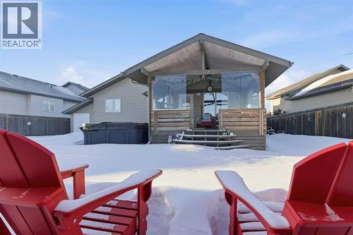 1601 52 Avenue, Lloydminster, AB - Outdoor