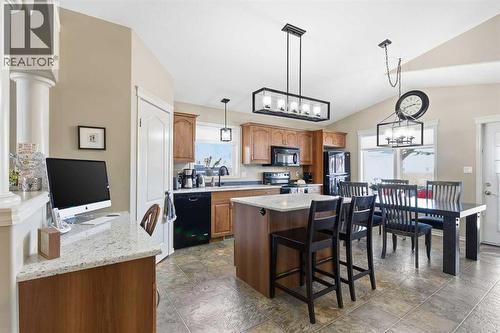 1601 52 Avenue, Lloydminster, AB - Indoor