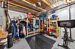 Dedicated storage space in the lower level - 