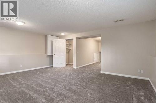419 Coventry Road Ne, Calgary, AB - Indoor Photo Showing Other Room