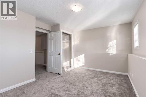 419 Coventry Road Ne, Calgary, AB - Indoor Photo Showing Other Room