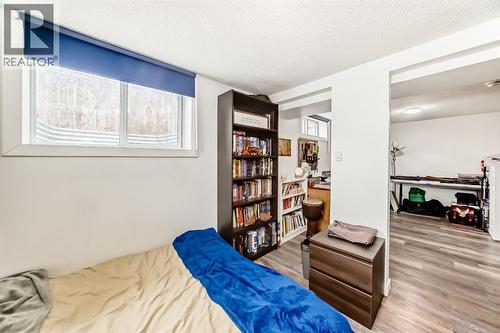 176 Hendon Drive Nw, Calgary, AB - Indoor