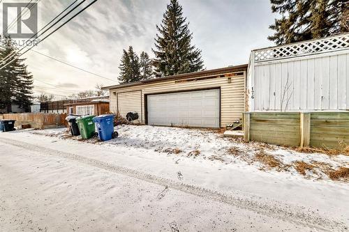 176 Hendon Drive Nw, Calgary, AB - Outdoor With Exterior
